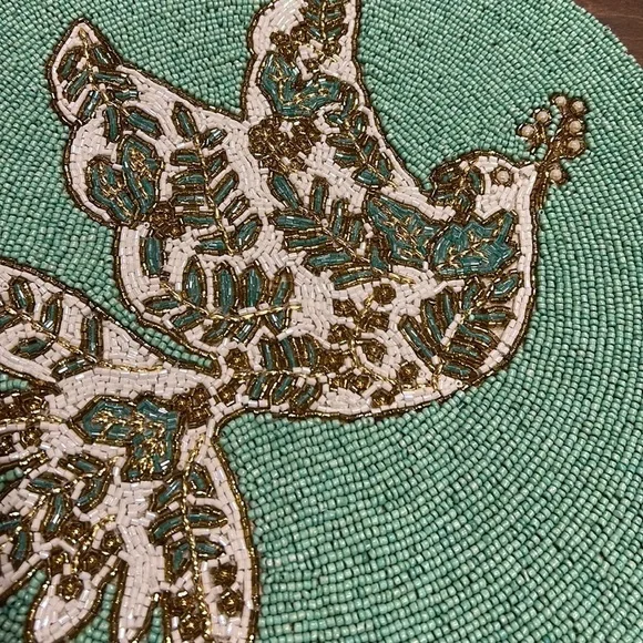 Tahari Beaded Christmas Charger Placemat New Dove Ivory Green Round - Picture 3 of 4